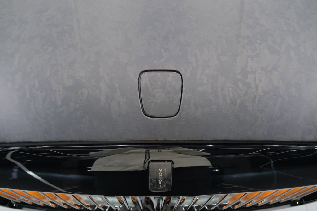 Used 2026 Rolls-Royce Spectre image 61