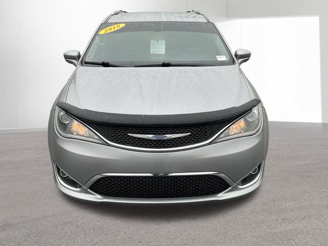 Used 2018 Chrysler Pacifica Touring-L image 7