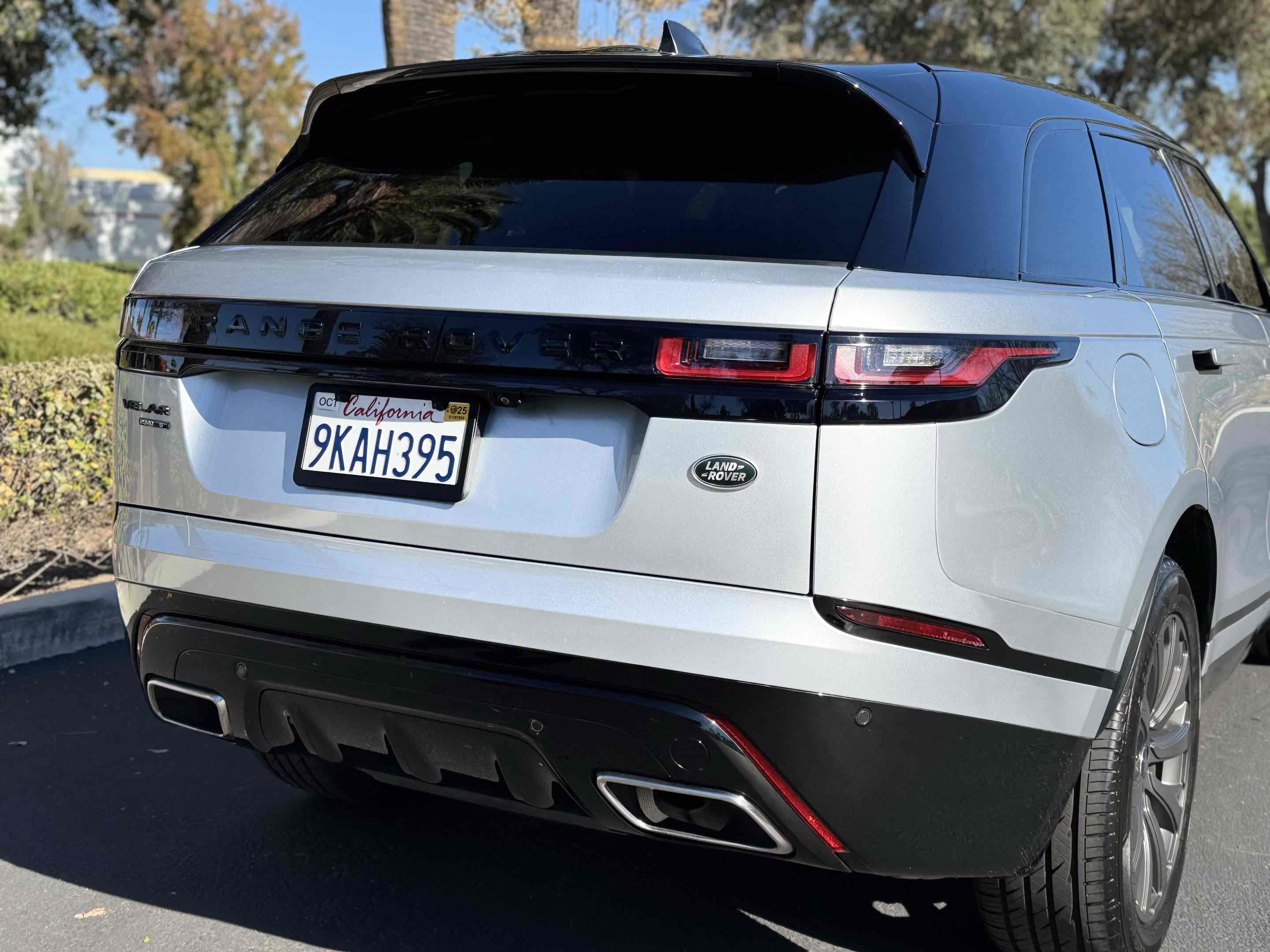 Used 2020 Land Rover Range Rover Velar R-Dynamic S image 54