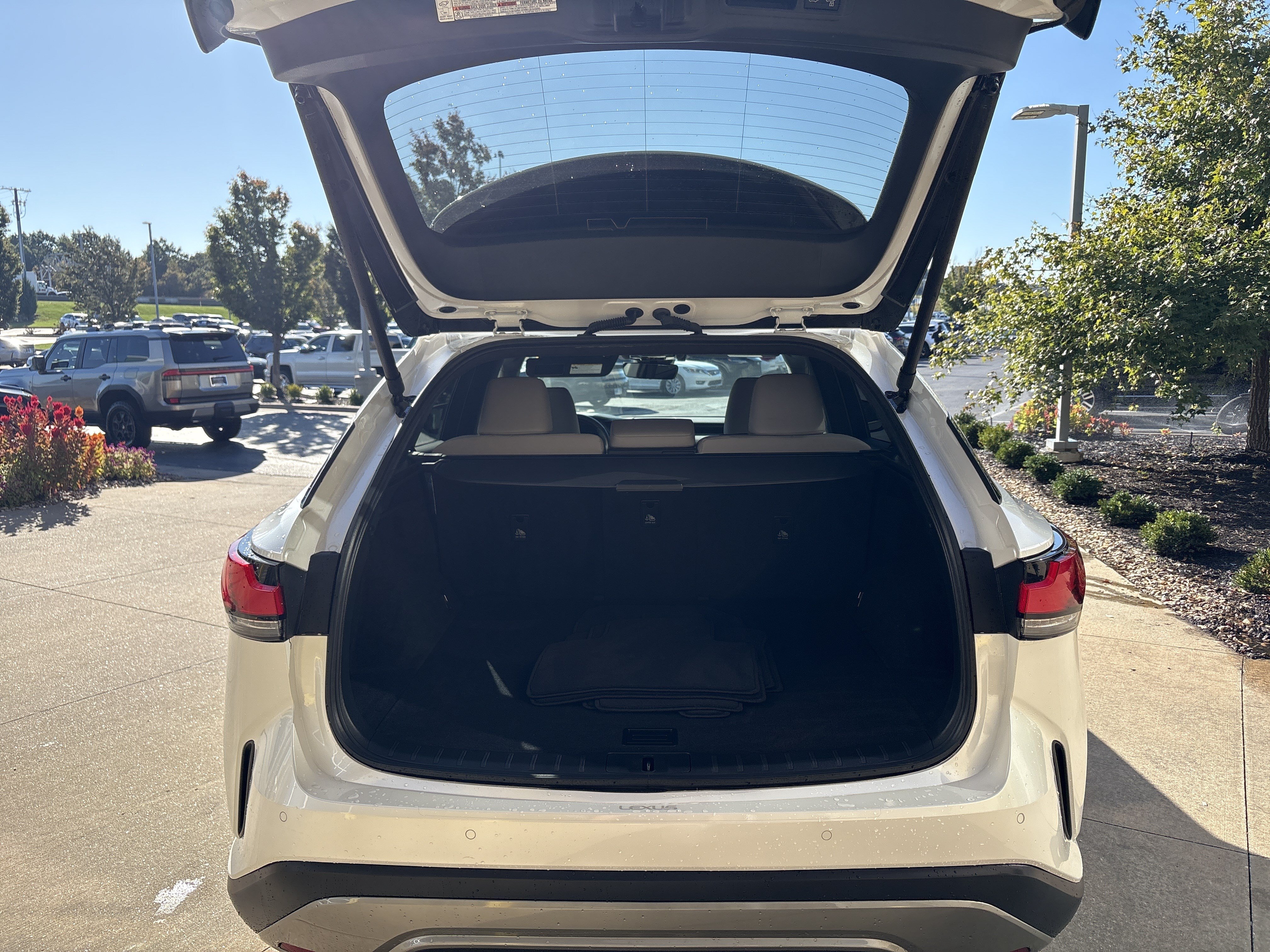 Certified 2023 Lexus RX 350 Premium w/ Accessory Package AWD/4WD image 31