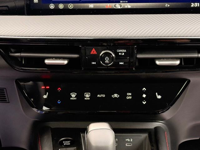 New 2026 Nissan Kicks SR w/ Cold Weather Package image 24