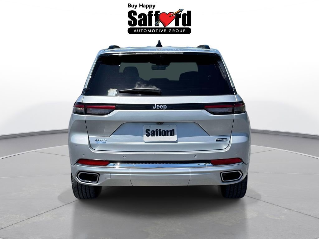 Used 2025 Jeep Grand Cherokee Overland w/ Luxury Tech Group IV AWD/4WD image 8