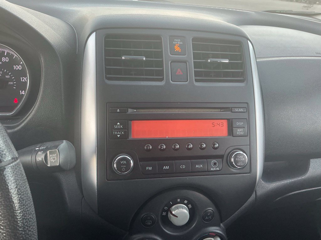 Used 2014 Nissan Versa Note SV w/ Sport Value Package FWD image 16