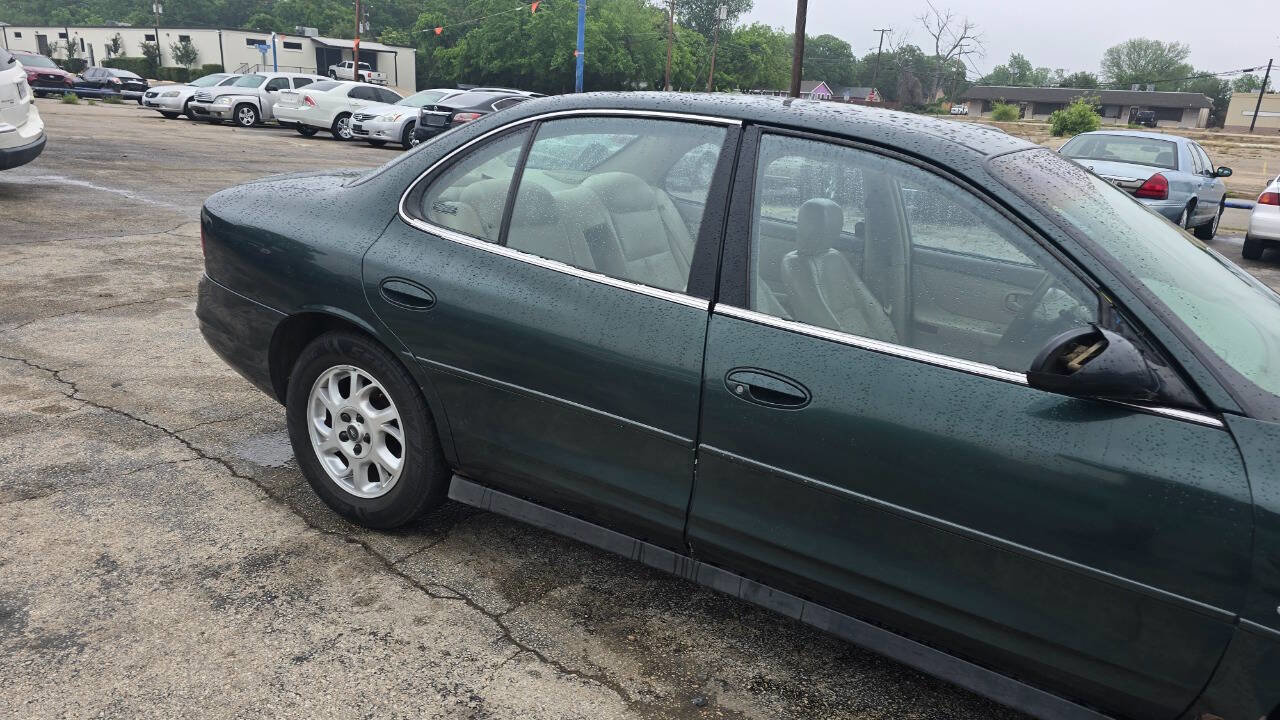 Used 2001 Oldsmobile Intrigue GL w/ Premium Leather Pkg image 6