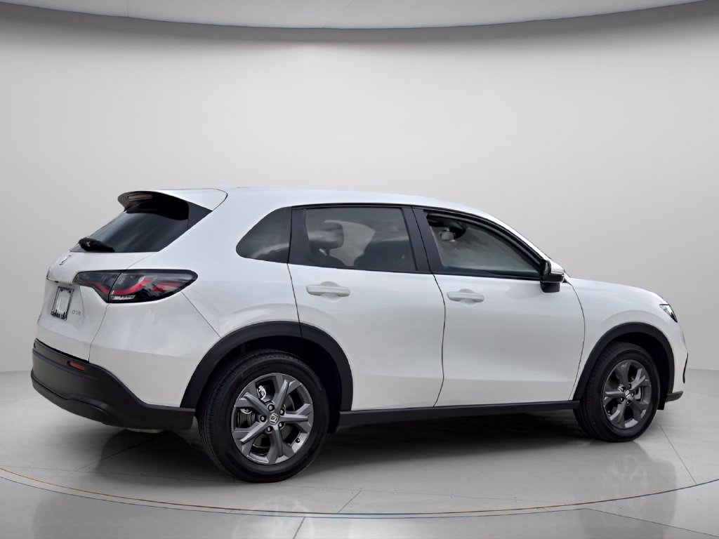 Used 2026 Honda HR-V LX image 6