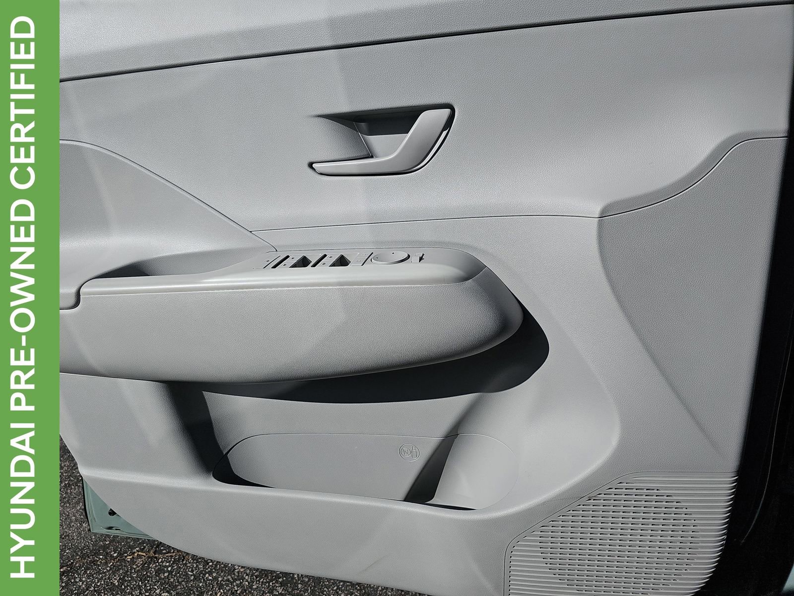 Certified 2024 Hyundai Kona SEL w/ Convenience Package image 31