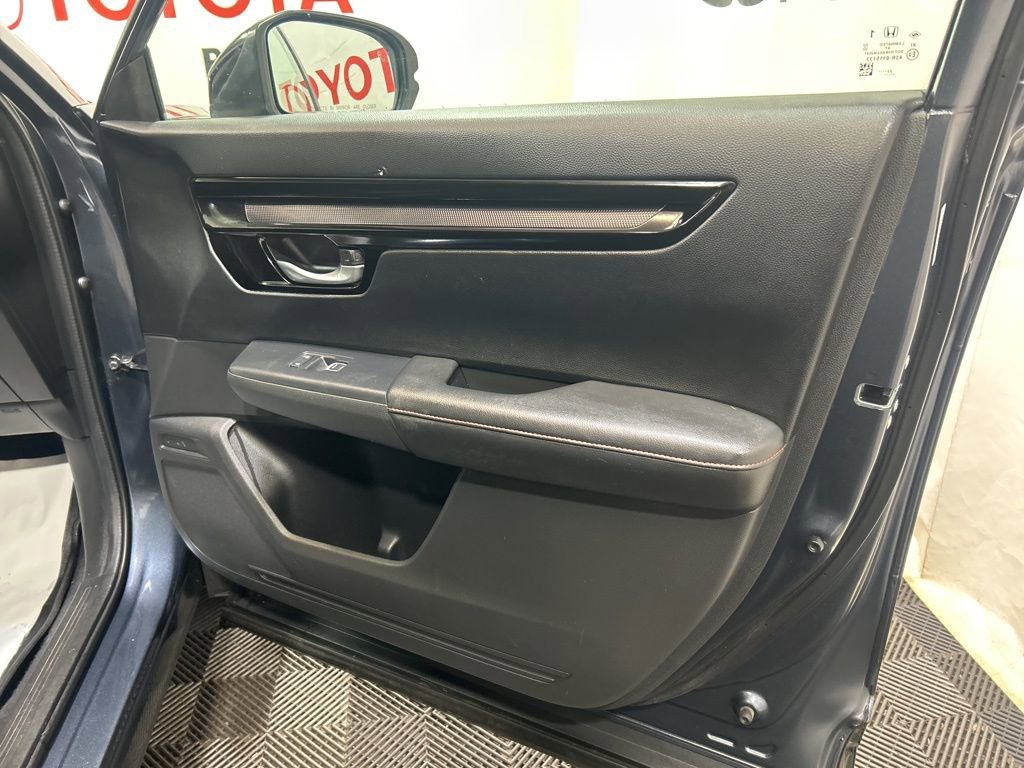 Used 2024 Honda CR-V Sport Touring image 9
