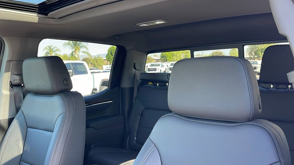 New 2026 GMC Sierra 1500 Elevation w/ Elevation Premium Package AWD/4WD image 13