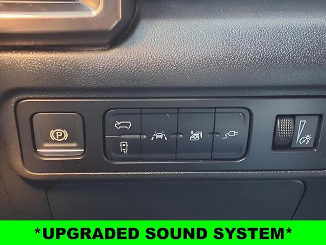 Used 2025 GMC Hummer EV 2X image 18