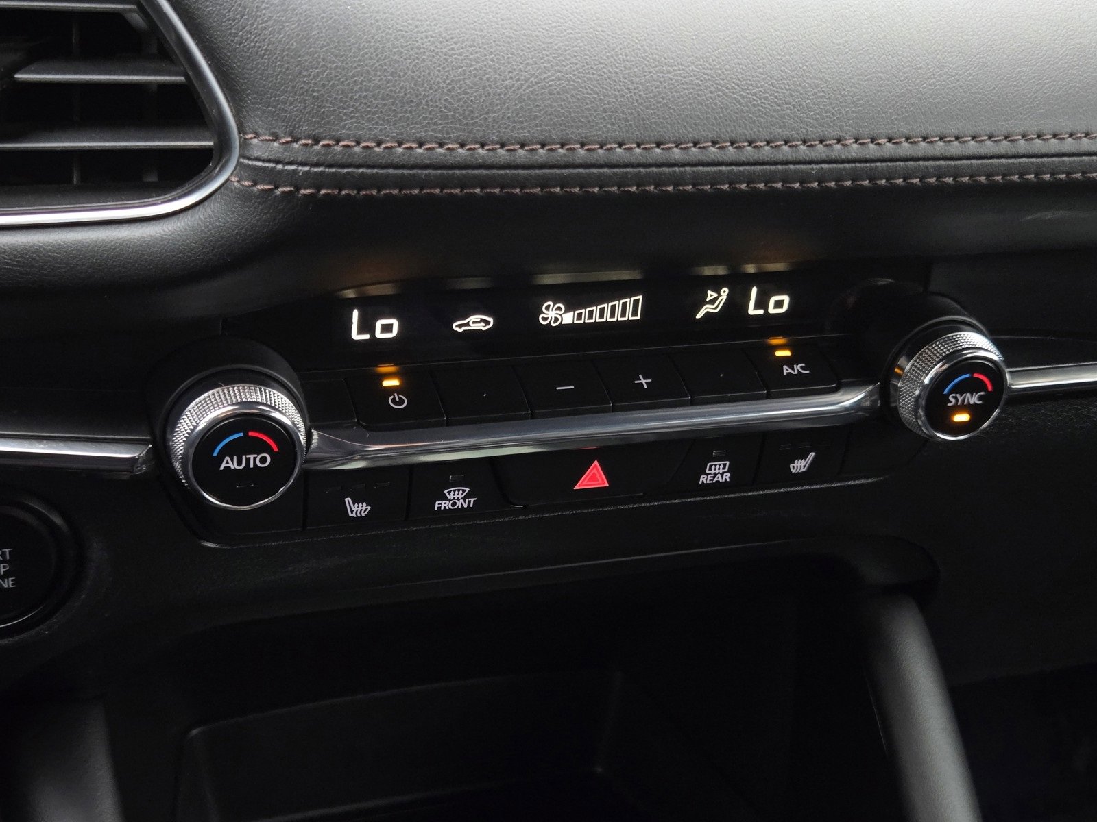 Used 2021 MAZDA MAZDA3 s image 21