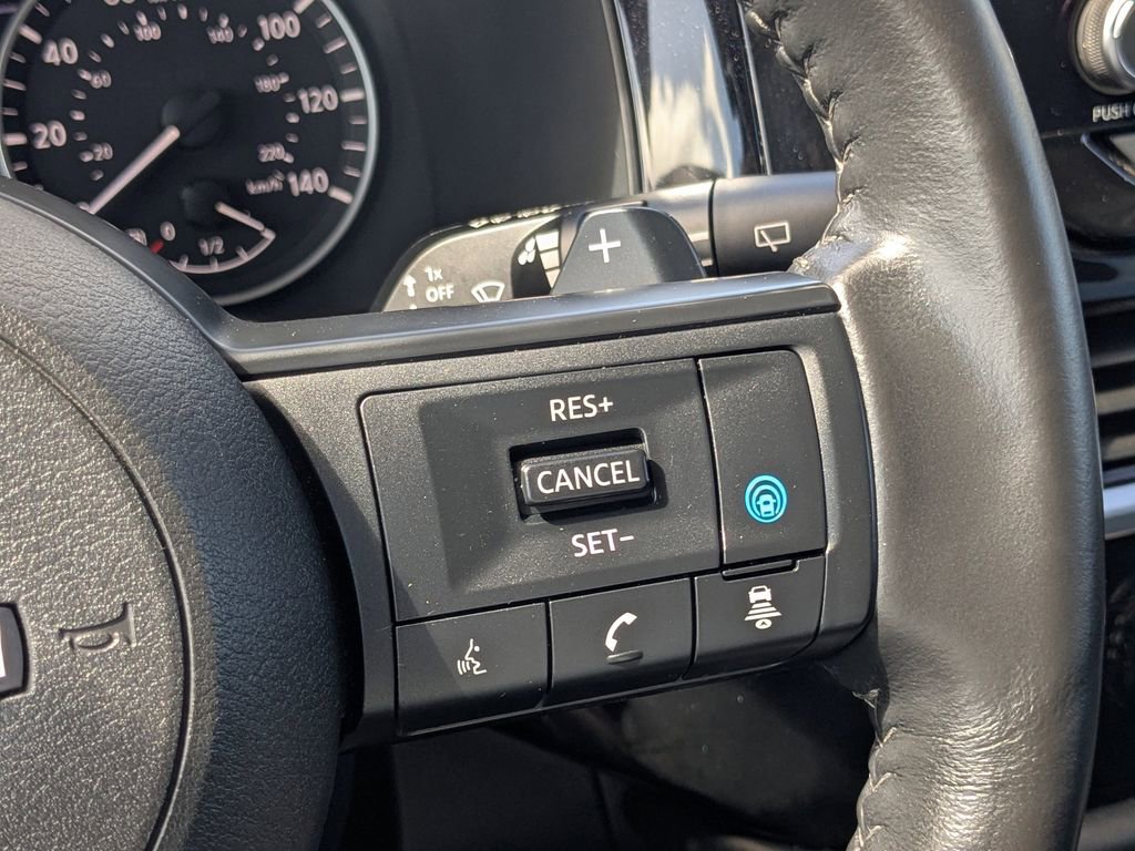 Used 2024 Nissan Pathfinder SV image 24