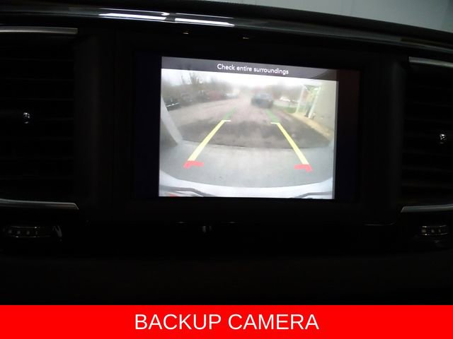 Used 2019 Chrysler Pacifica Touring-L image 14