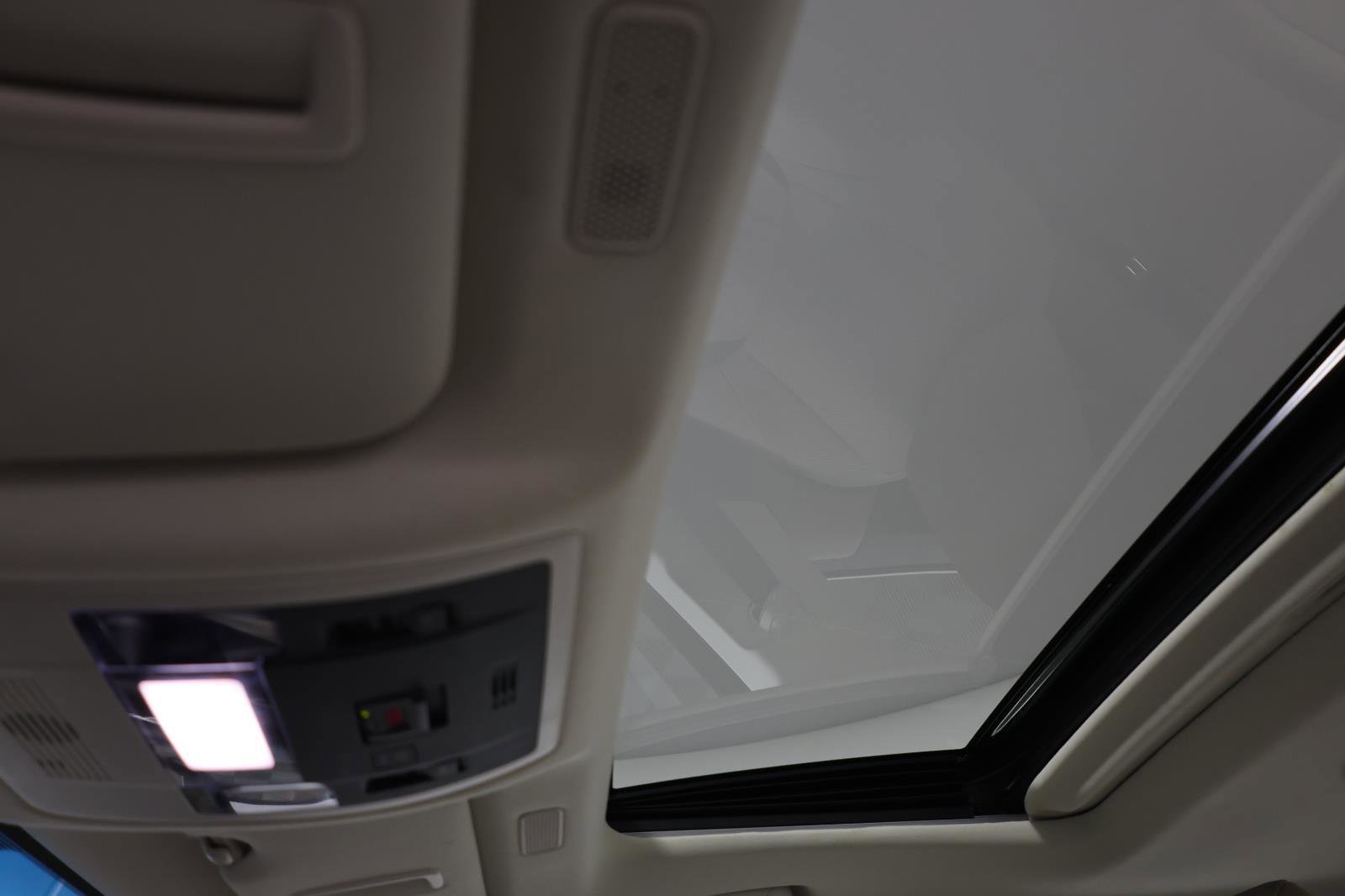 Used 2019 Lexus ES 350 w/ Premium Package image 21