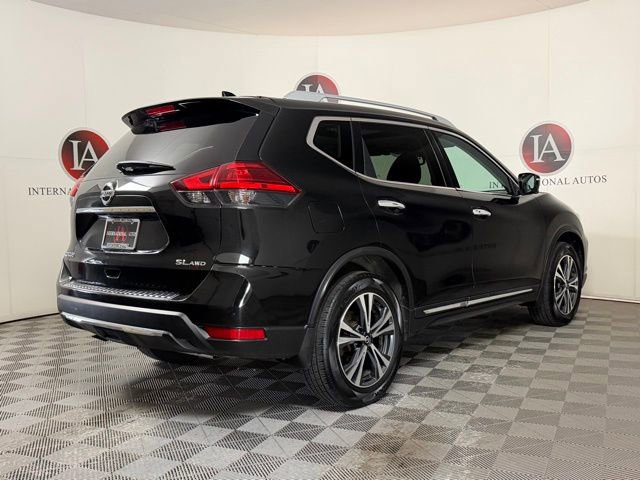 Used 2017 Nissan Rogue SL w/ SL Premium Package AWD/4WD image 9