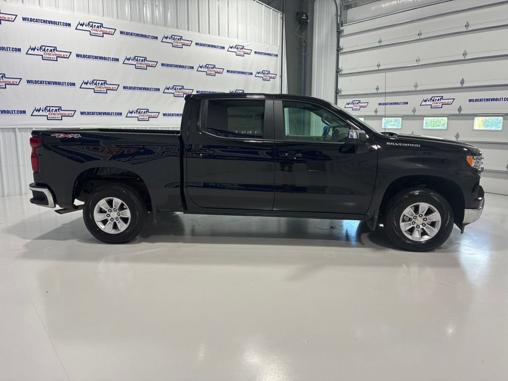 Used 2026 Chevrolet Silverado 1500 LT AWD/4WD image 9