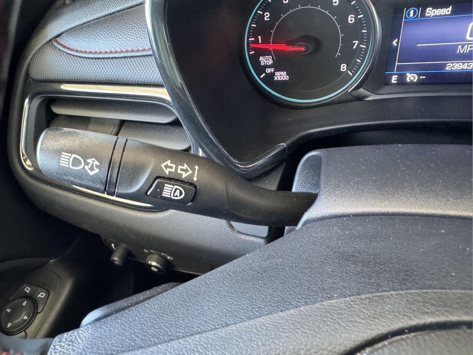 Used 2023 Chevrolet Equinox RS AWD/4WD image 14