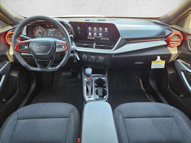 Used 2025 Chevrolet Trax RS w/ Sunroof Package image 18