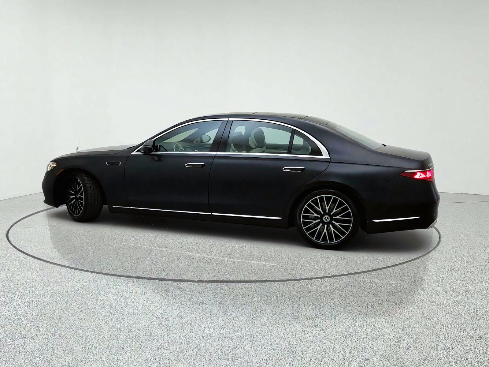 New 2027 Mercedes-Benz S 580 4MATIC Sedan image 13