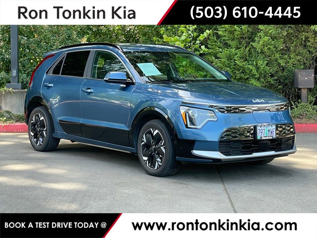 Used 2024 Kia Niro Wind w/ Wind Preserve Package FWD image 1