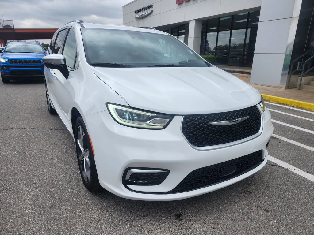 New 2026 Chrysler Pacifica Pinnacle image 7