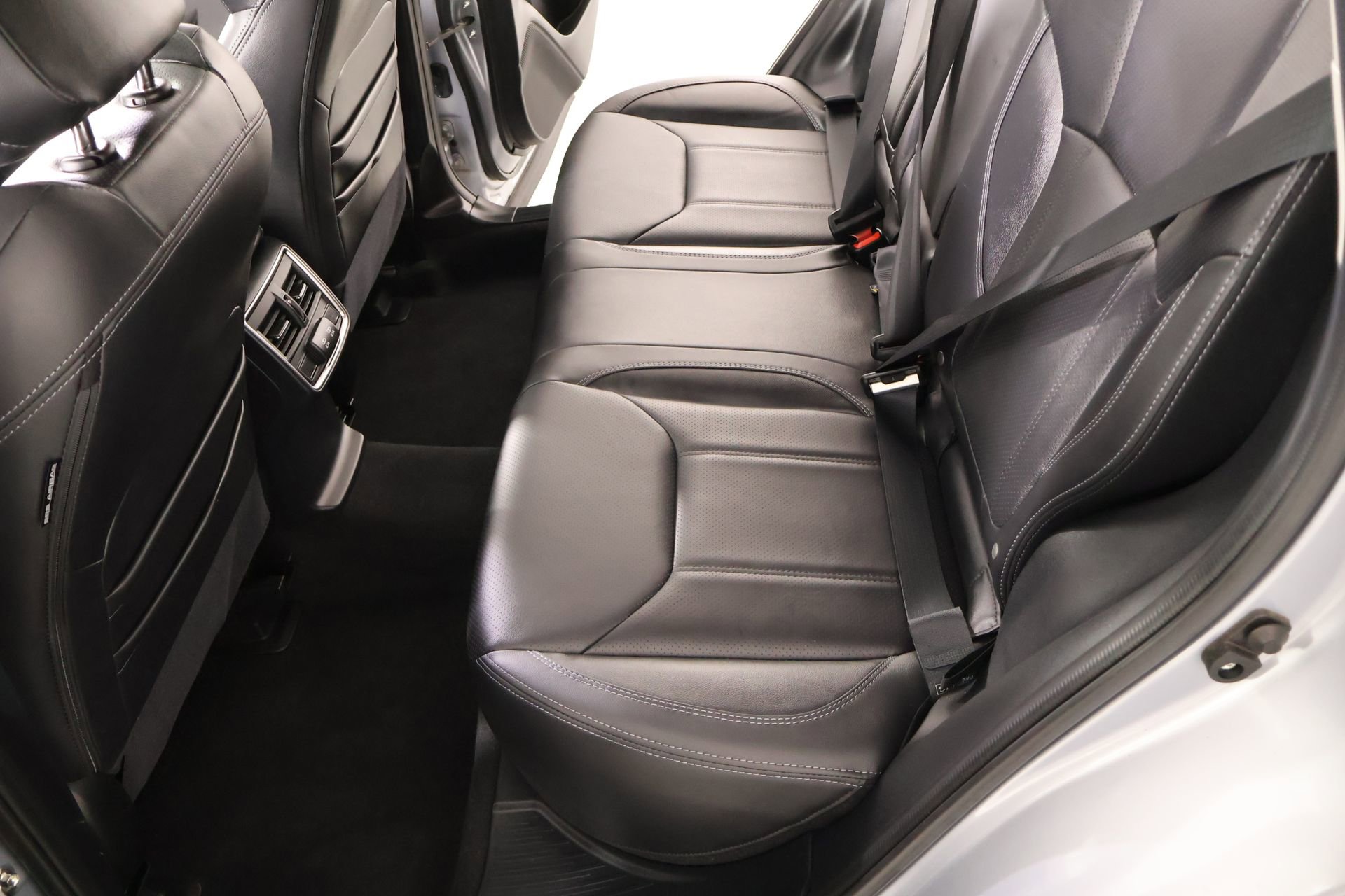 Used 2024 Subaru Forester Limited AWD/4WD image 12