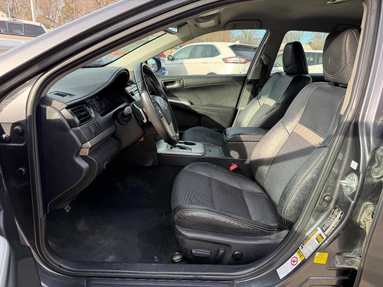 Used 2012 Toyota Camry SE image 9