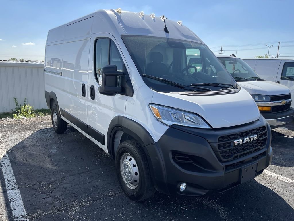 Used 2023 RAM ProMaster 2500 w/ Convenience Group FWD image 9