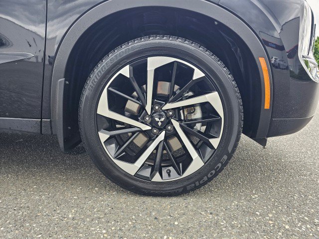 Used 2024 Mitsubishi Outlander SE AWD/4WD image 9