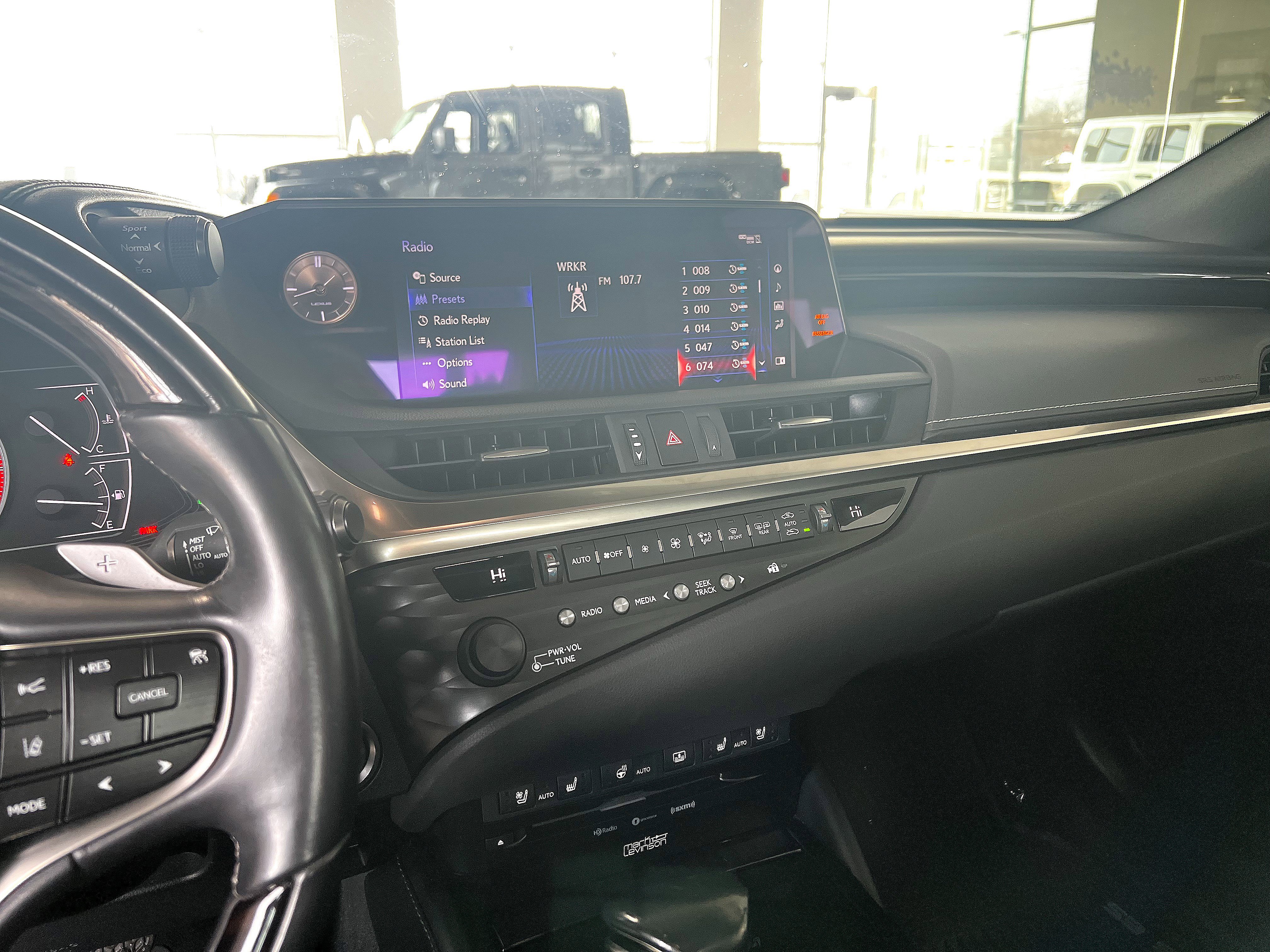 Used 2019 Lexus ES 350 image 13