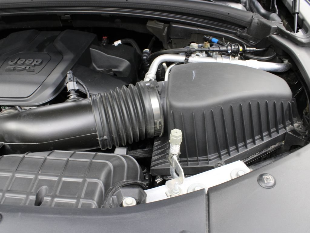 Used 2023 Jeep Grand Cherokee L Summit AWD/4WD image 40