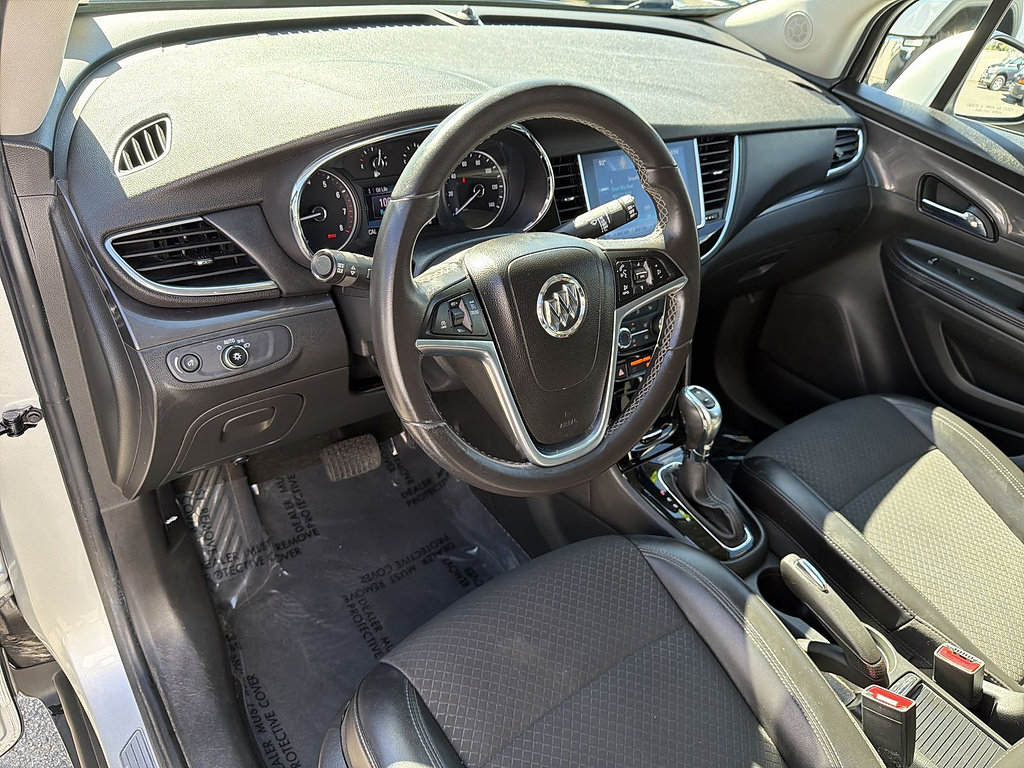 Used 2020 Buick Encore Preferred FWD image 9