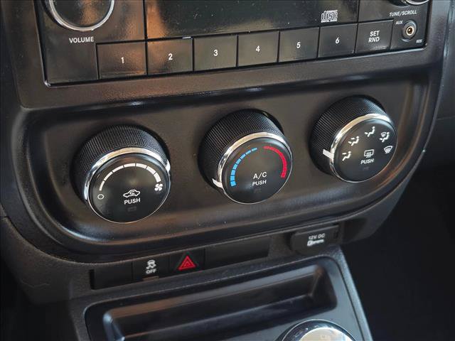 Used 2015 Jeep Patriot Sport AWD/4WD image 28