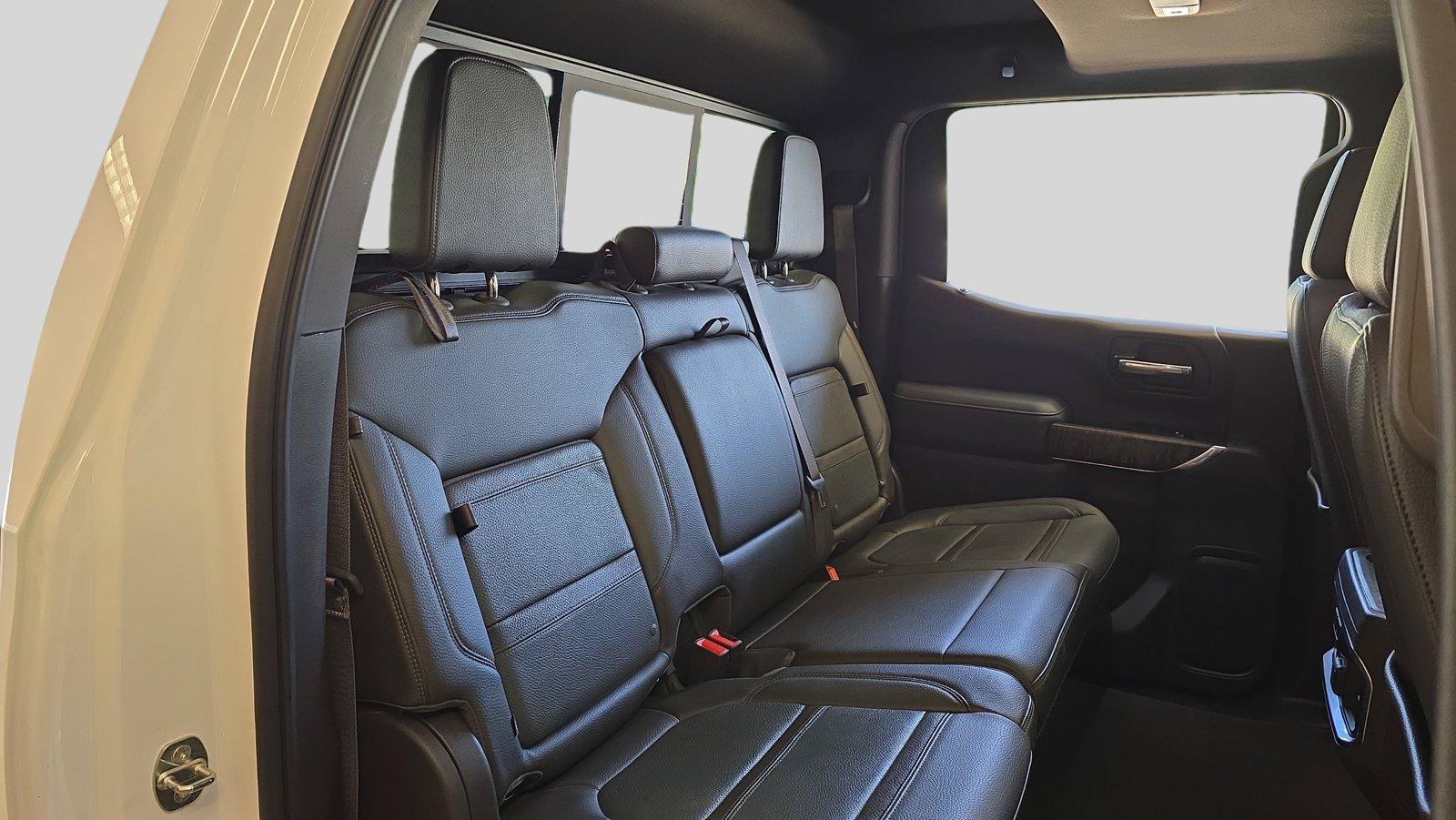 Used 2021 GMC Sierra 1500 Denali w/ Denali Ultimate Package AWD/4WD image 17