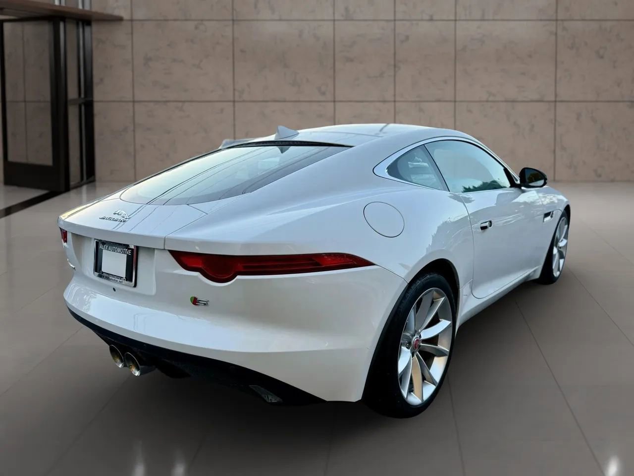 Used 2015 Jaguar F-TYPE S image 8