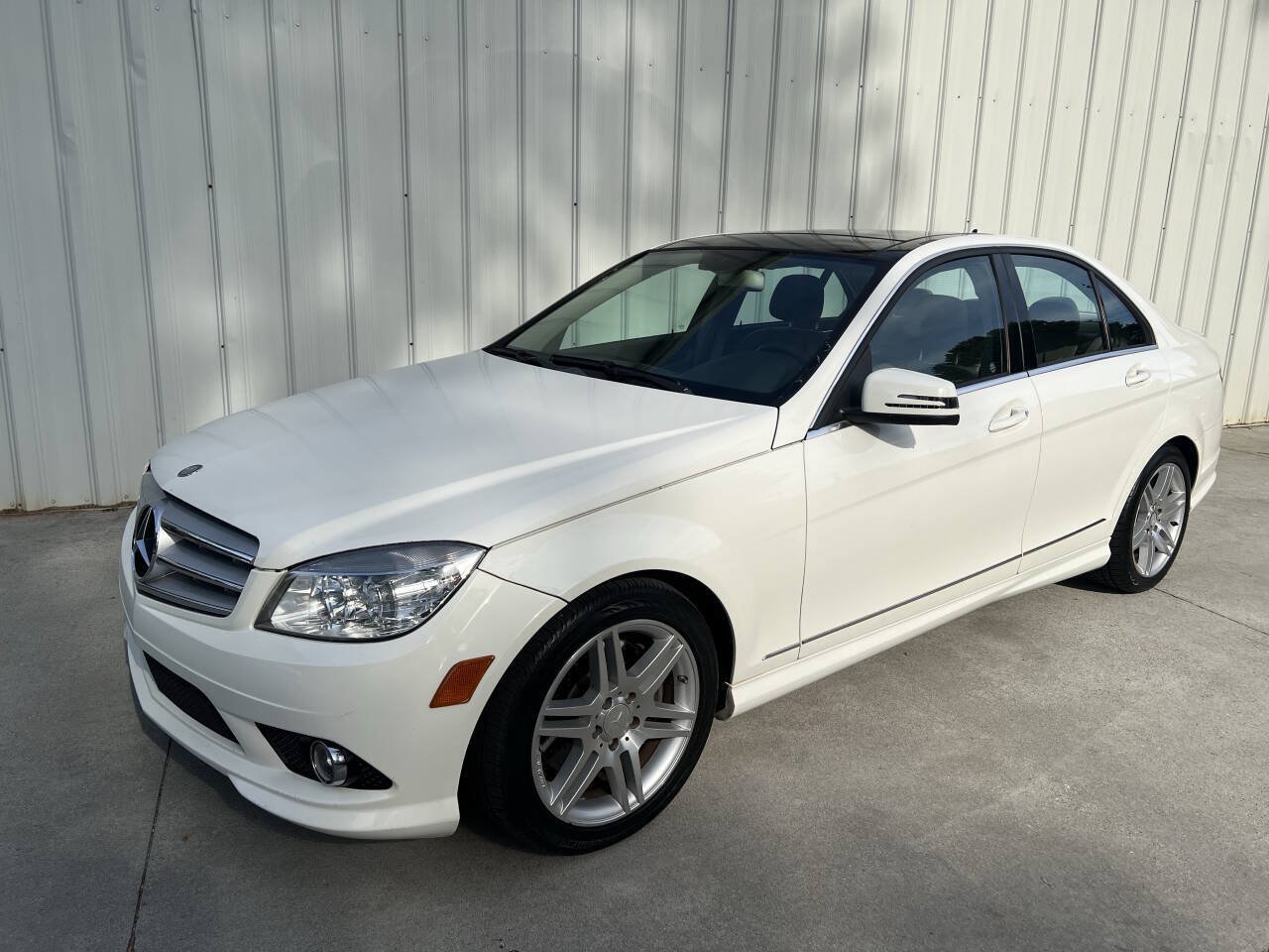 Used 2010 Mercedes-Benz C 350 Sport image 7