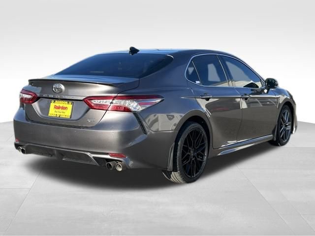 Used 2019 Toyota Camry XSE image 9