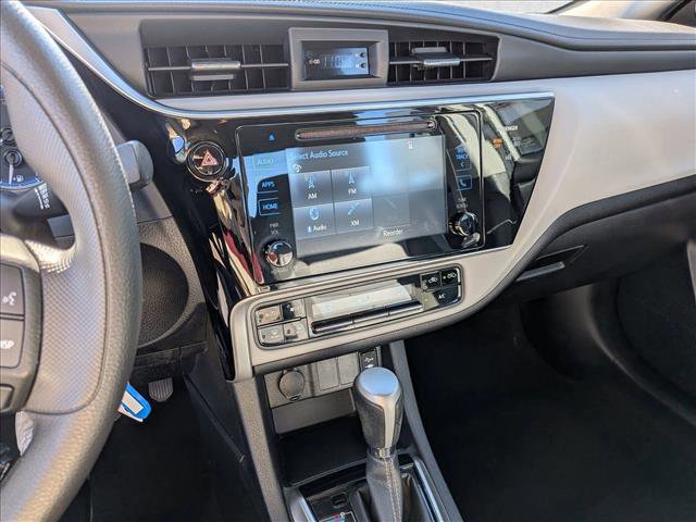 Used 2017 Toyota Corolla LE image 13