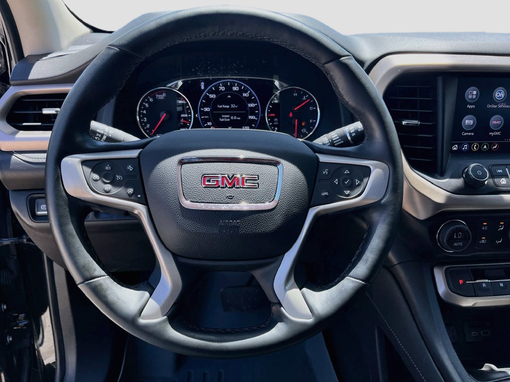 Used 2023 GMC Acadia Denali w/ Denali Ultimate Package FWD image 11