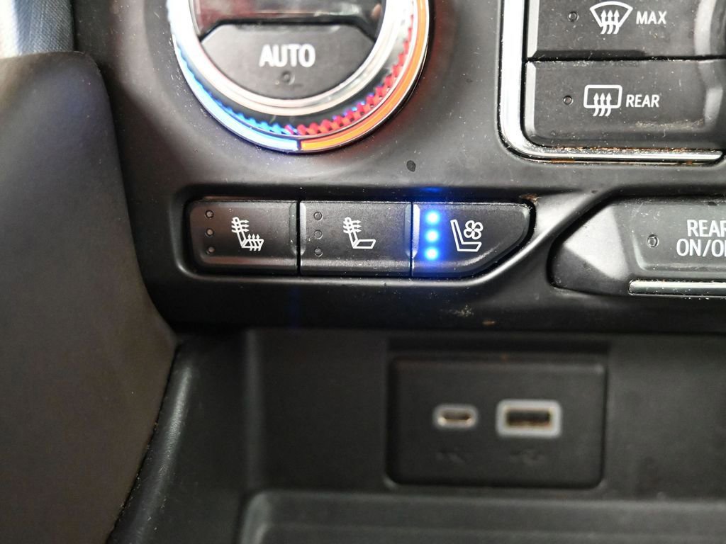 Used 2023 GMC Yukon XL SLT w/ SLT Luxury Package AWD/4WD image 21