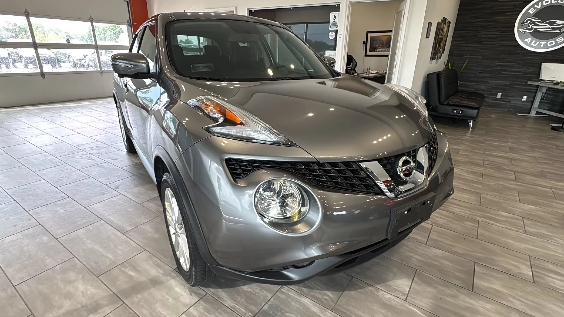 Used 2016 Nissan Juke SL AWD/4WD image 1
