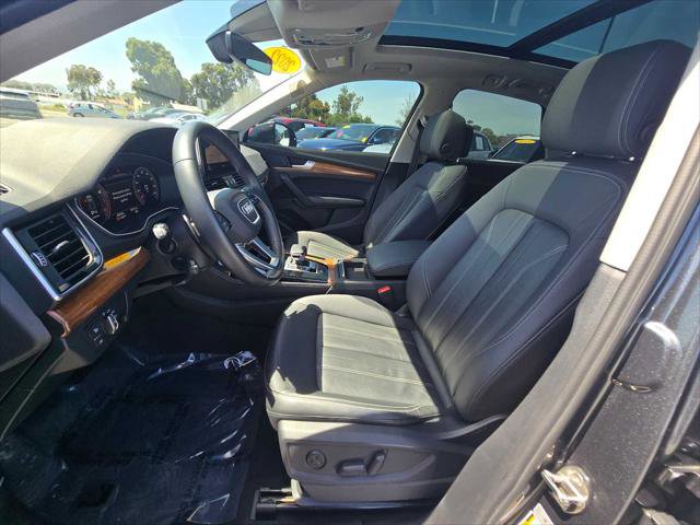 Used 2022 Audi Q5 2.0T Premium Plus w/ Premium Plus Package AWD/4WD image 24
