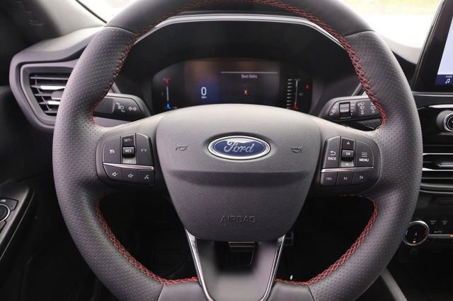Used 2024 Ford Escape ST-Line w/ Cold Weather Package image 11