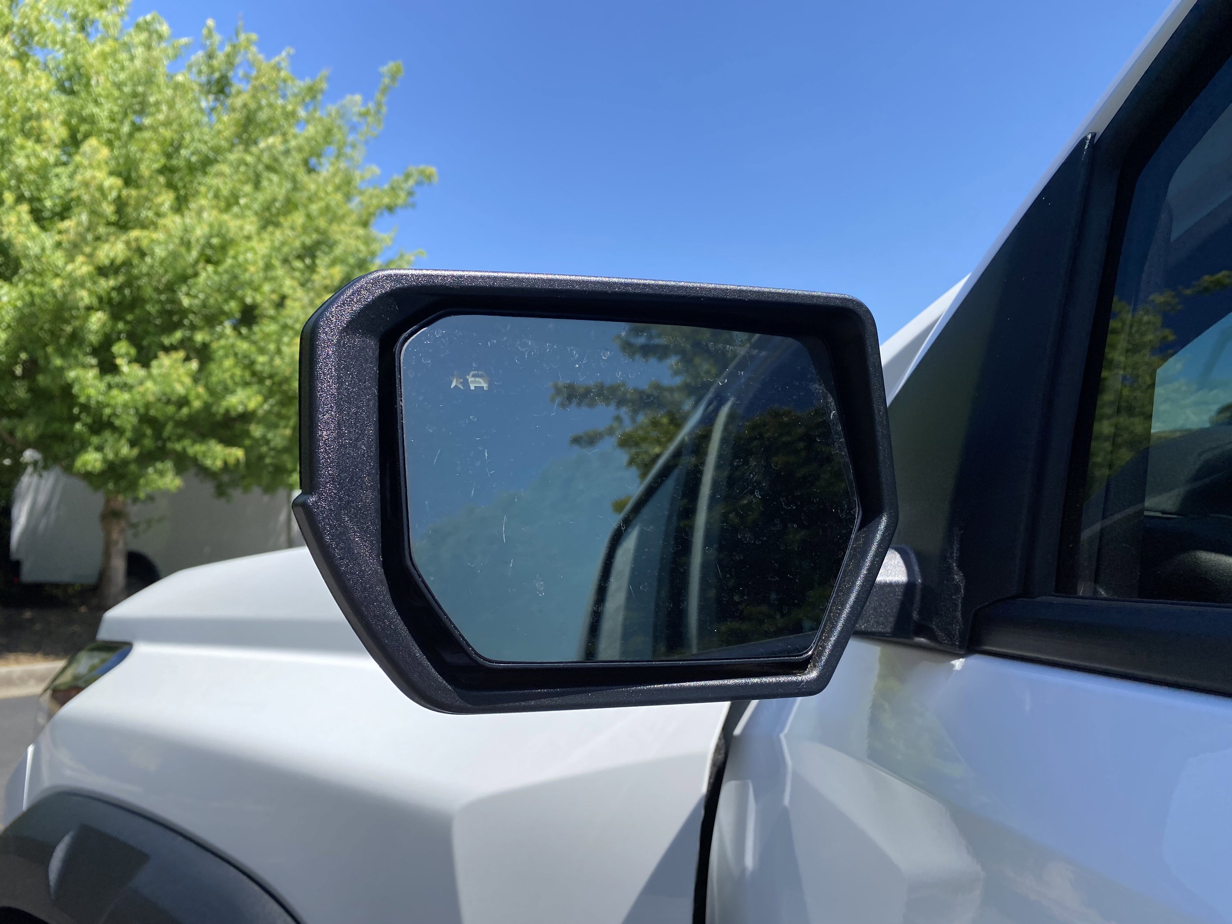 Used 2026 Chevrolet Colorado ZR2 w/ Technology Package AWD/4WD image 41