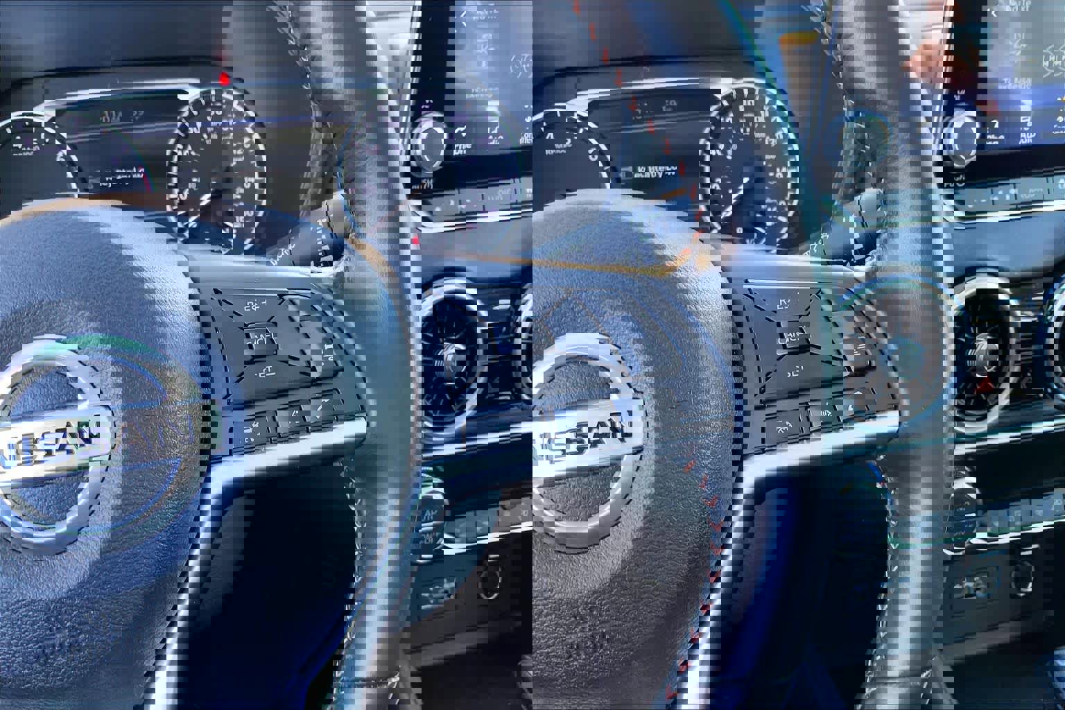 Used 2022 Nissan Sentra SR w/ Midnight Edition image 25