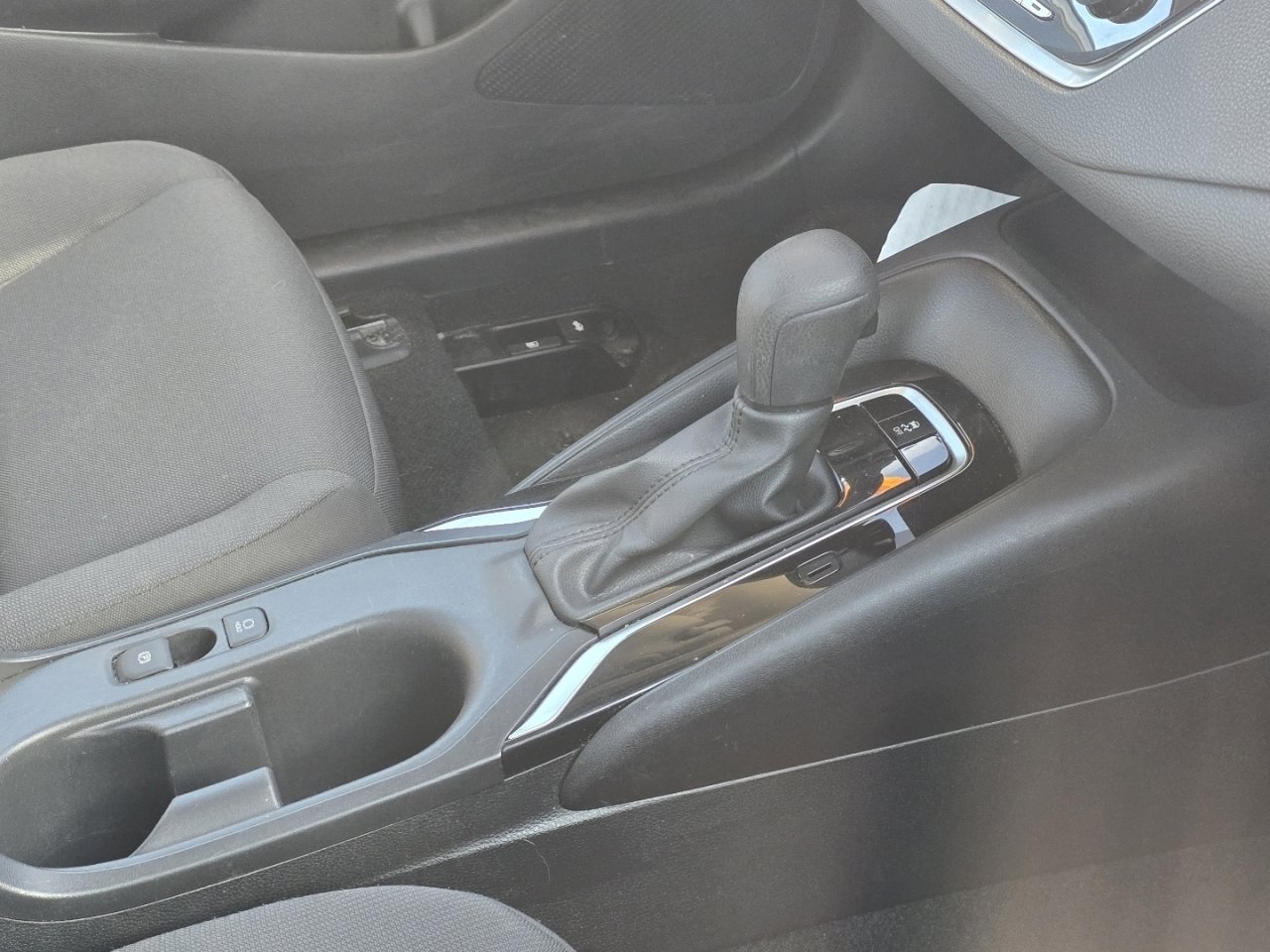 Used 2024 Toyota Corolla LE image 17