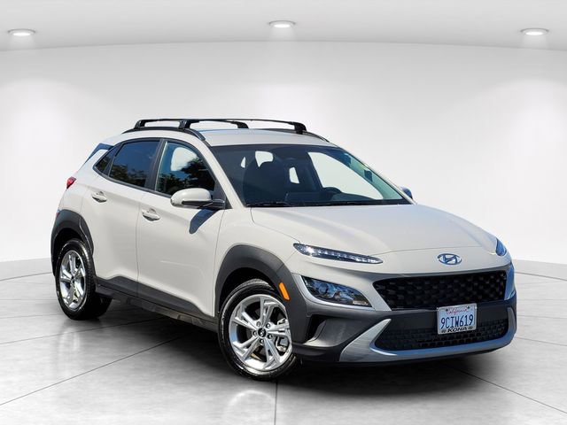 Certified 2022 Hyundai Kona SEL AWD/4WD image 1