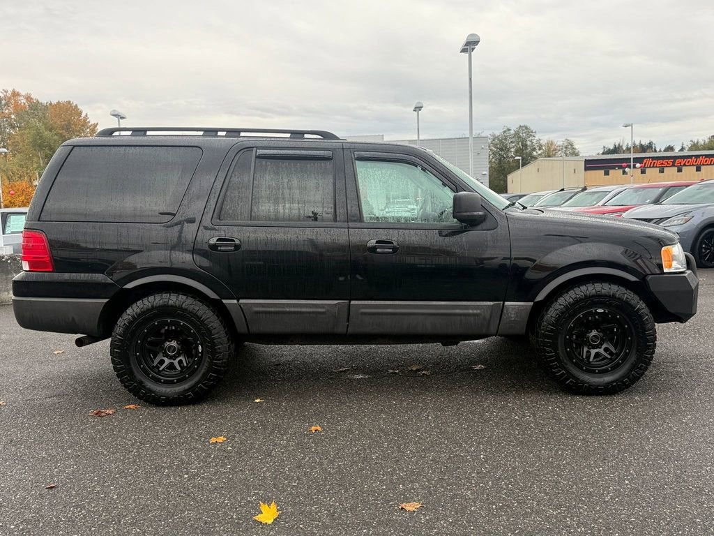 Used 2005 Ford Expedition XLT image 8