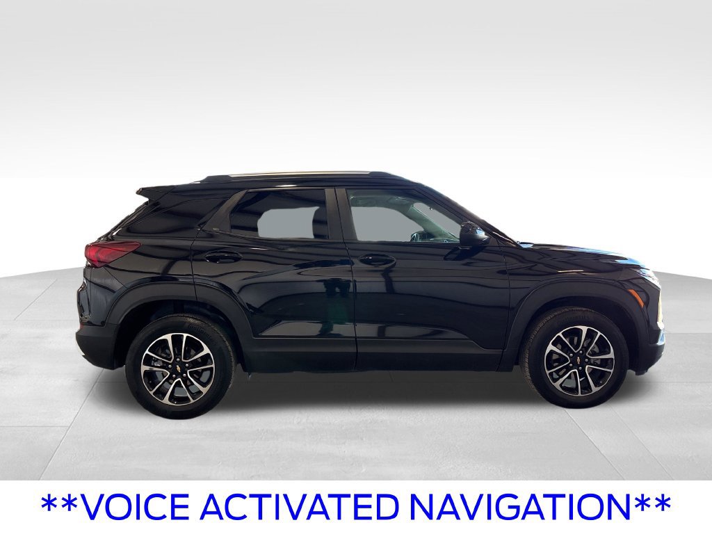 Used 2025 Chevrolet TrailBlazer LT AWD/4WD image 9