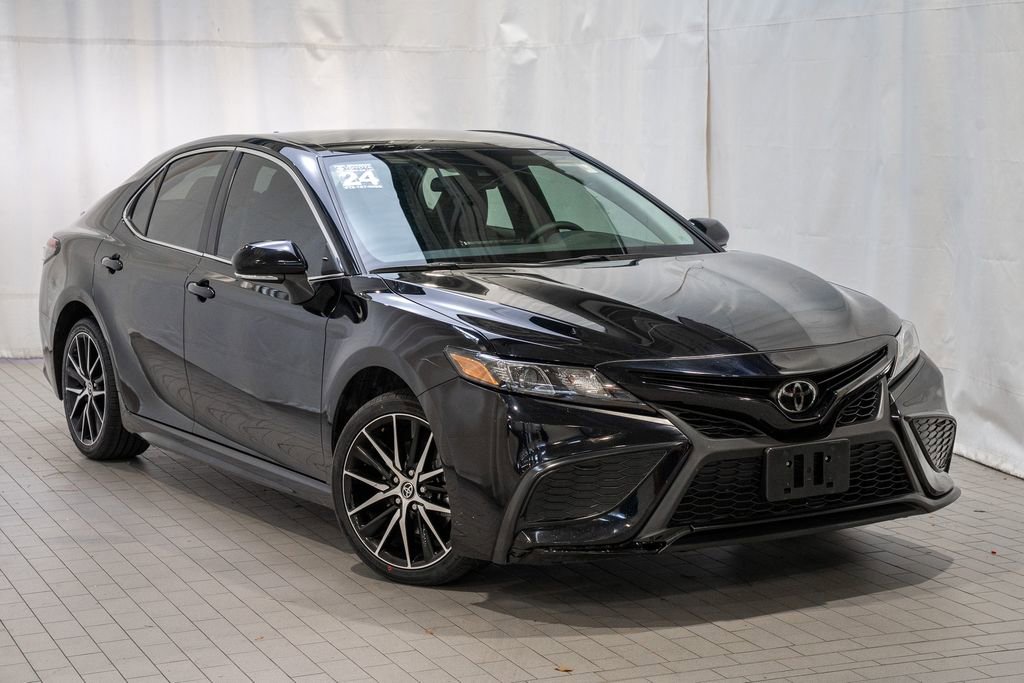 Used 2024 Toyota Camry SE