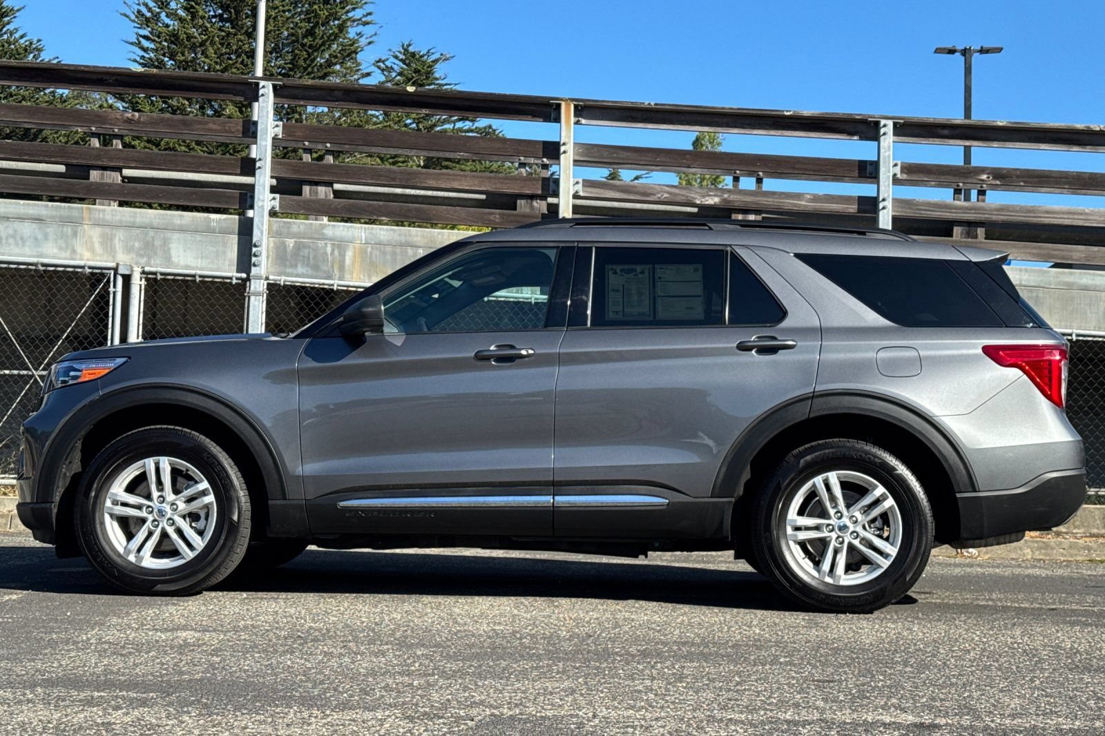 Certified 2024 Ford Explorer XLT w/ Equipment Group 202A AWD/4WD image 10